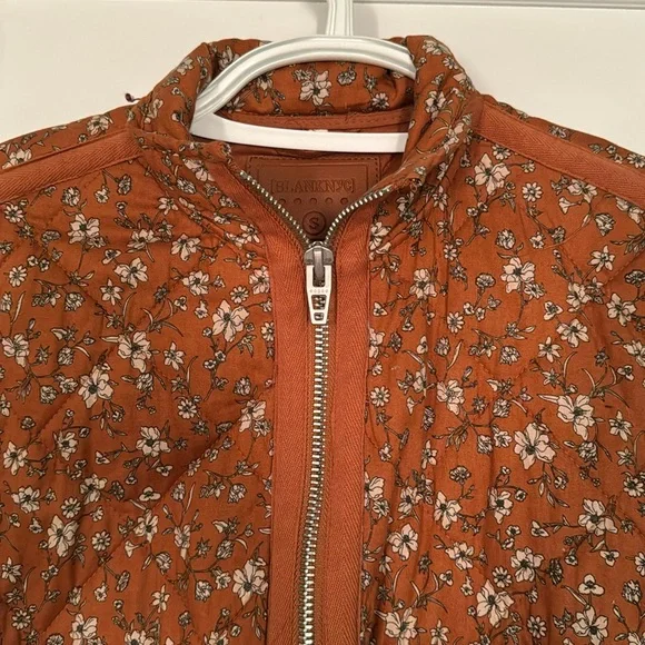 Blank NYC Orange Floral Boxy Quilted Jacket - Picture 6 of 11